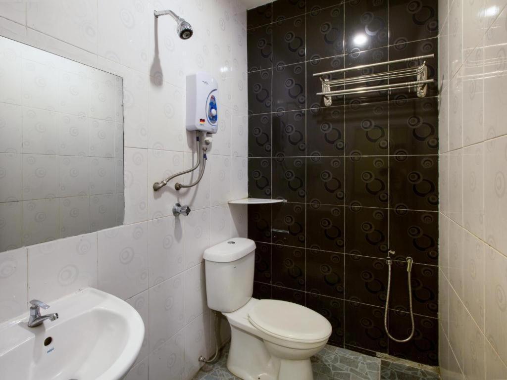 Hotel Zamburger Sungai Besi Куала-Лумпур Екстер'єр фото
