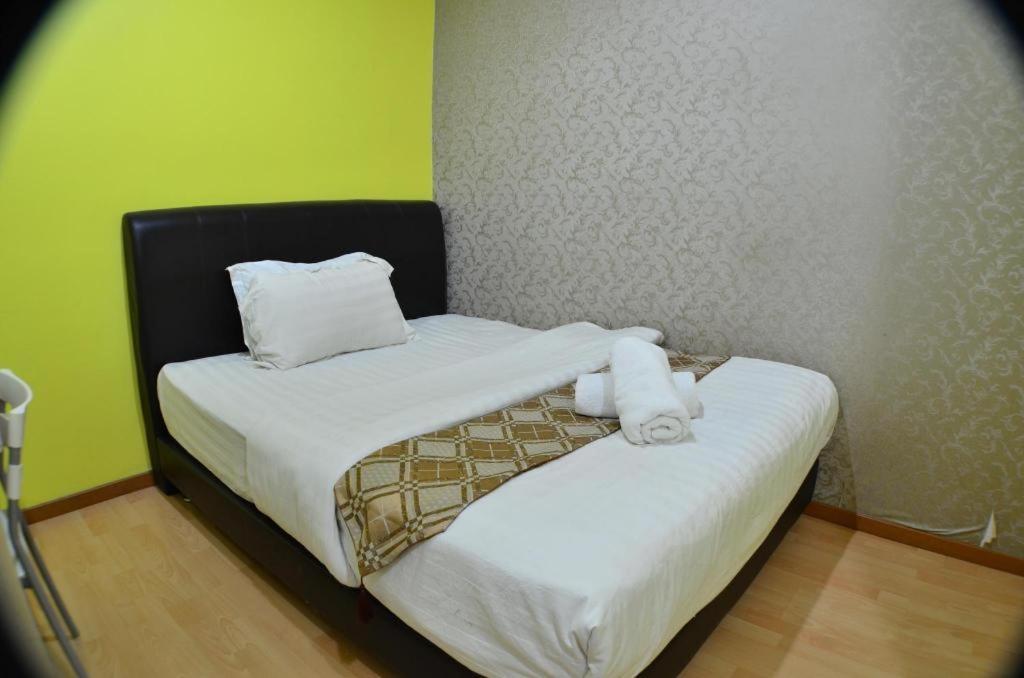 Hotel Zamburger Sungai Besi Куала-Лумпур Екстер'єр фото