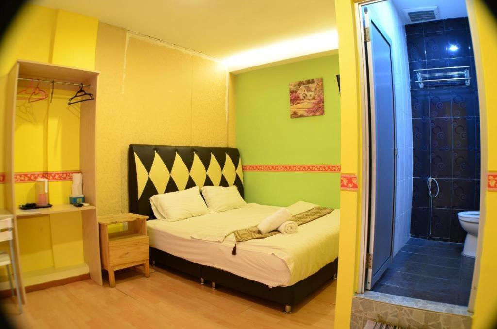 Hotel Zamburger Sungai Besi Куала-Лумпур Екстер'єр фото